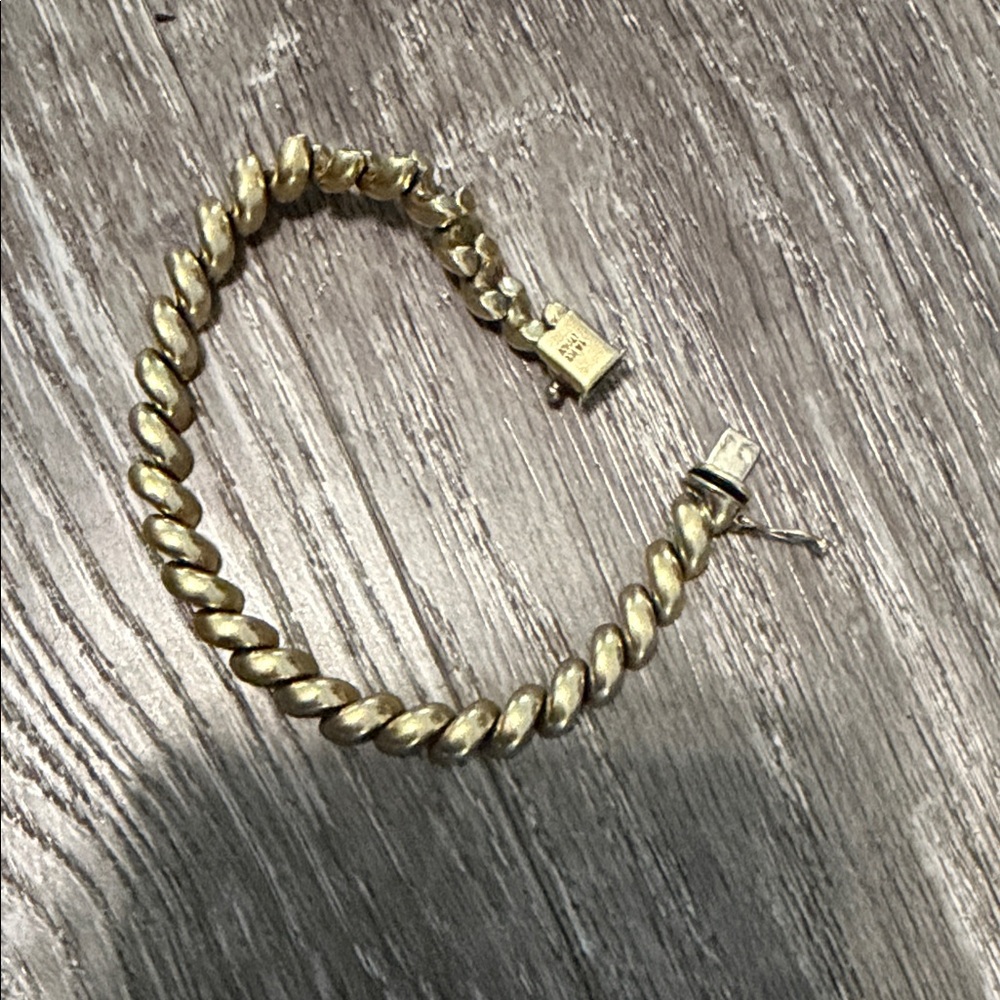 14K VINTAGE Yellow Gold  ITALY San Marco Solid Bracelet
